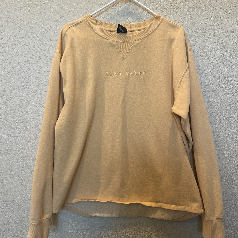 Lake Tahoe Outfitter Trading Co Women's L Orange Crewneck Sweatshirt